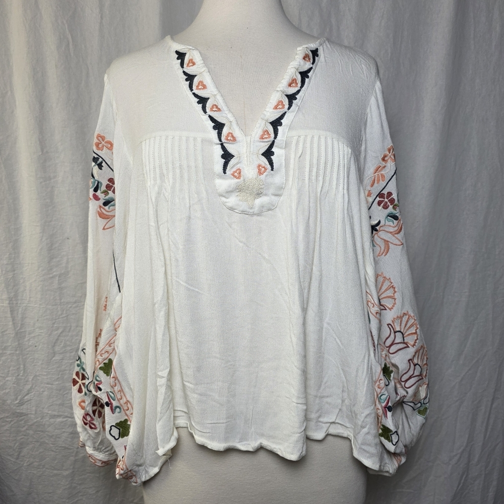 Three Bird Nest White Embroidered Blouse